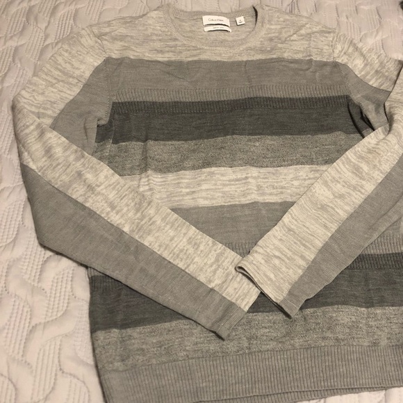 Calvin Klein Italian Yarn Crew Neck Sweater - Picture 6 of 8